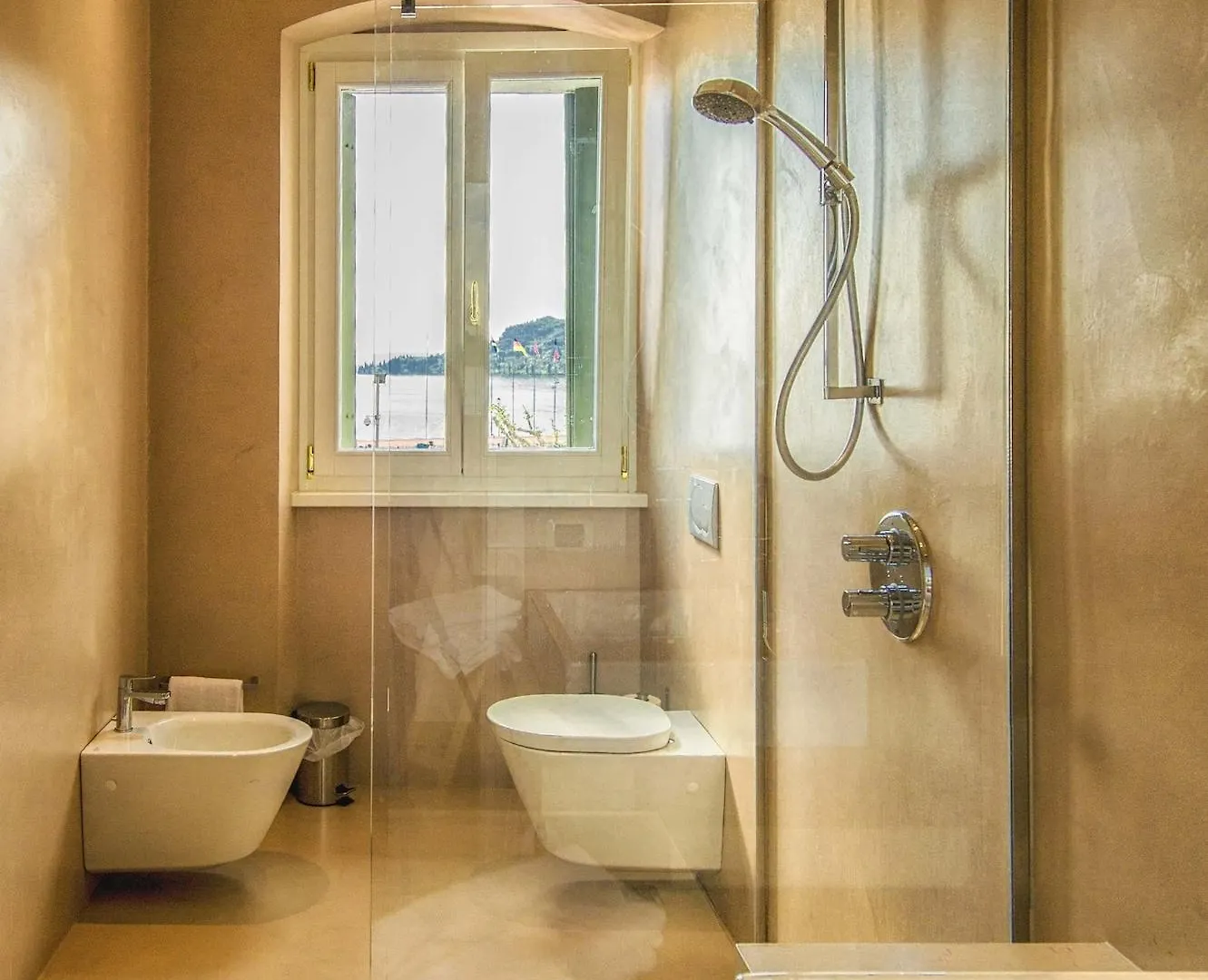 Hotel Remat Garda